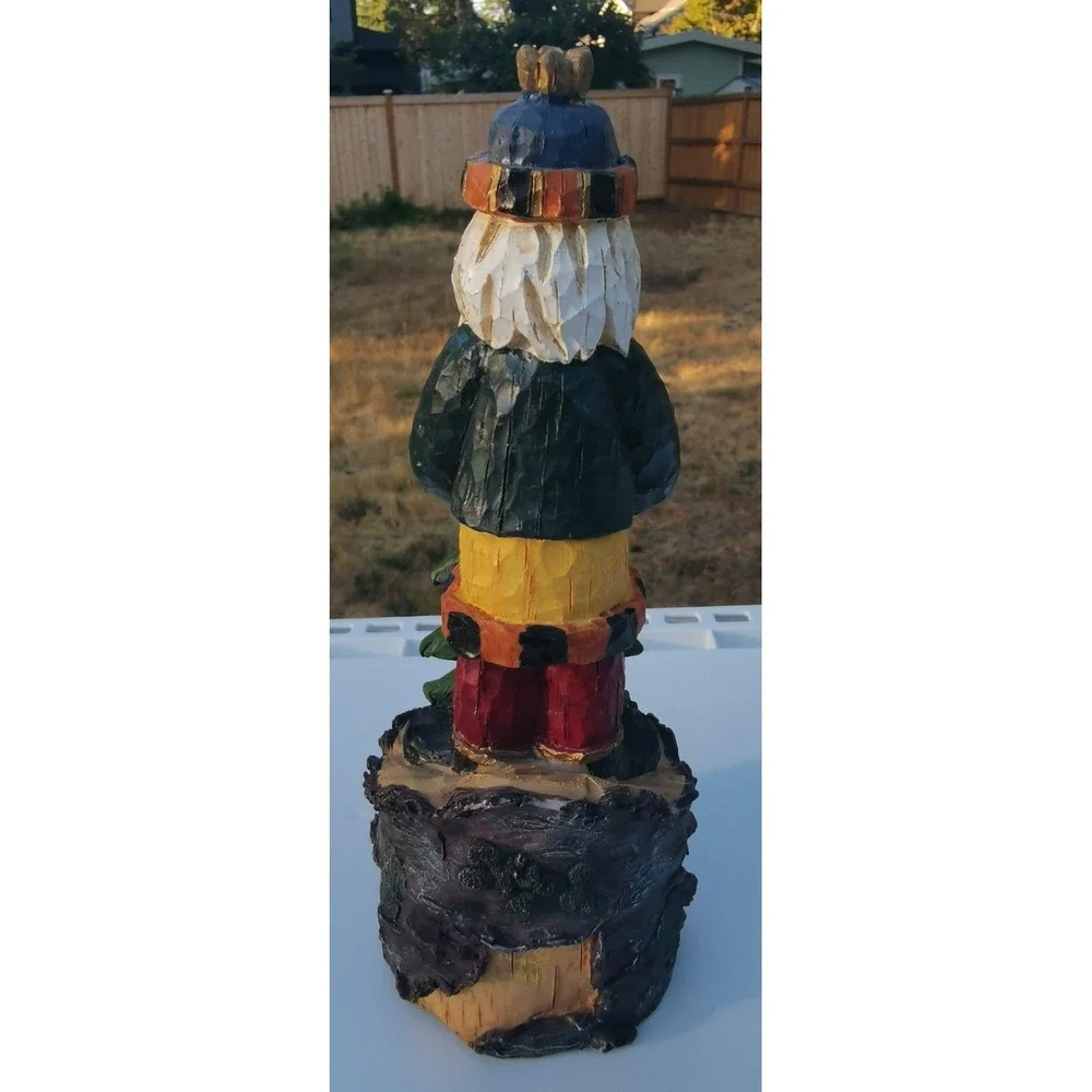 Windsor Collection Santa Claus Resin Wood Spirit for Shelf  11